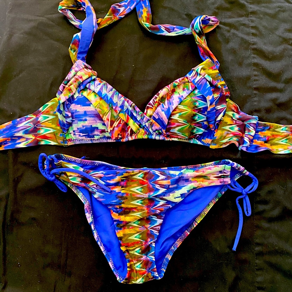 Becca bikini, purple, size small.